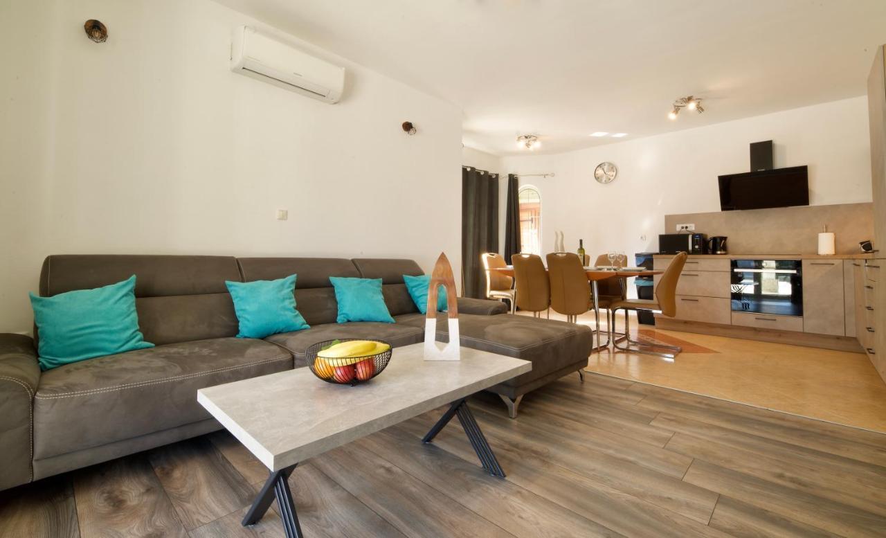 Relax House Nizic Villa Drazice Luaran gambar